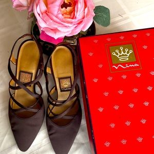 Beautiful Rich chocolate brown strappy dress shoes by Nina